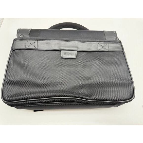 KENNETH COLE REACTION, BLACK MESSENGER/LAPTOP WORK BRIEFCASE BAG - Picture 11 of 15